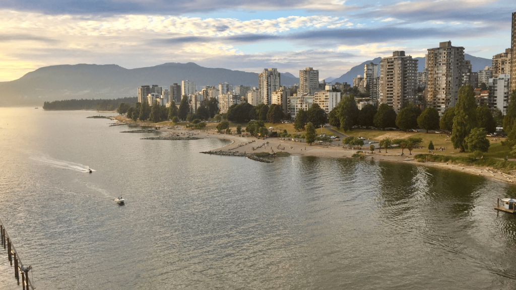 溫哥華遊學English Bay-GLC鉅霖