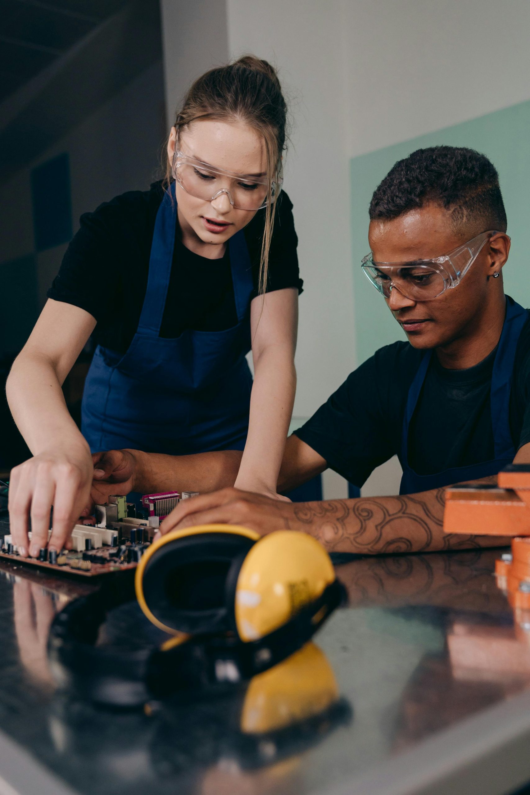 2026 加拿大汽車技師課程推薦 VCC 高性能與電動車技術文憑