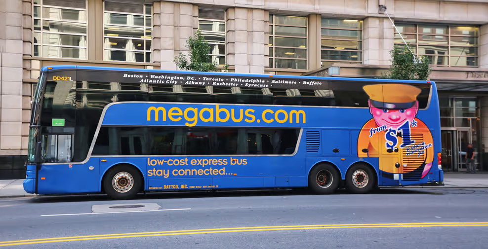 2026 加拿大交通攻略：公車、SkyTrain、火車與飛機完全指南