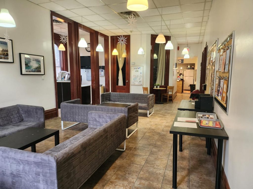 OHC 多倫多語言學校校區環境與特色-GLC鉅霖