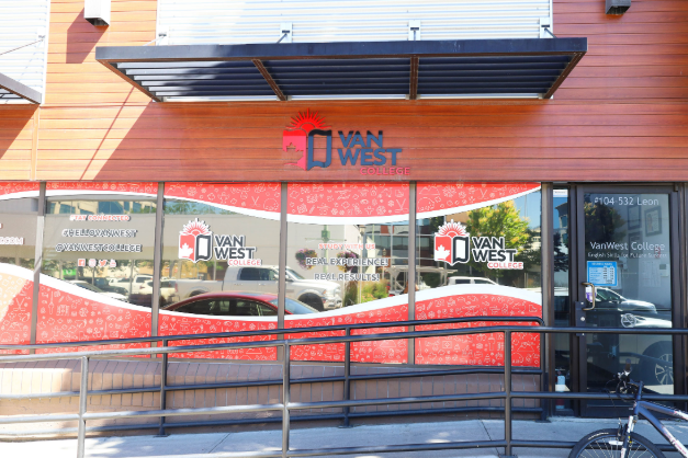 溫哥華遊學語言學校VanWest College-GLC鉅霖