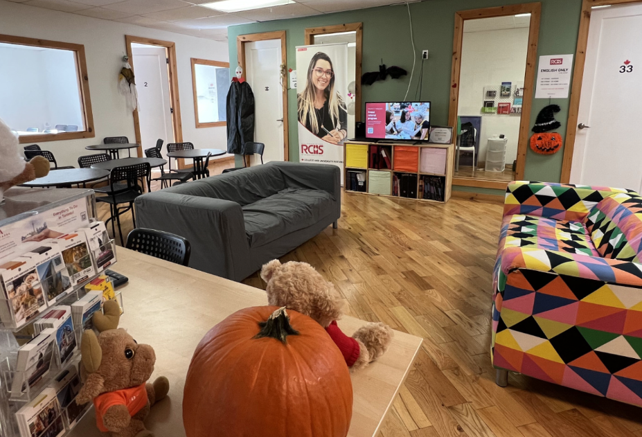 RCIIS樂齡遊學學校環境-GLC鉅霖遊學