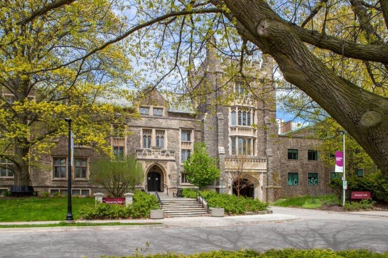 加拿大大學排名