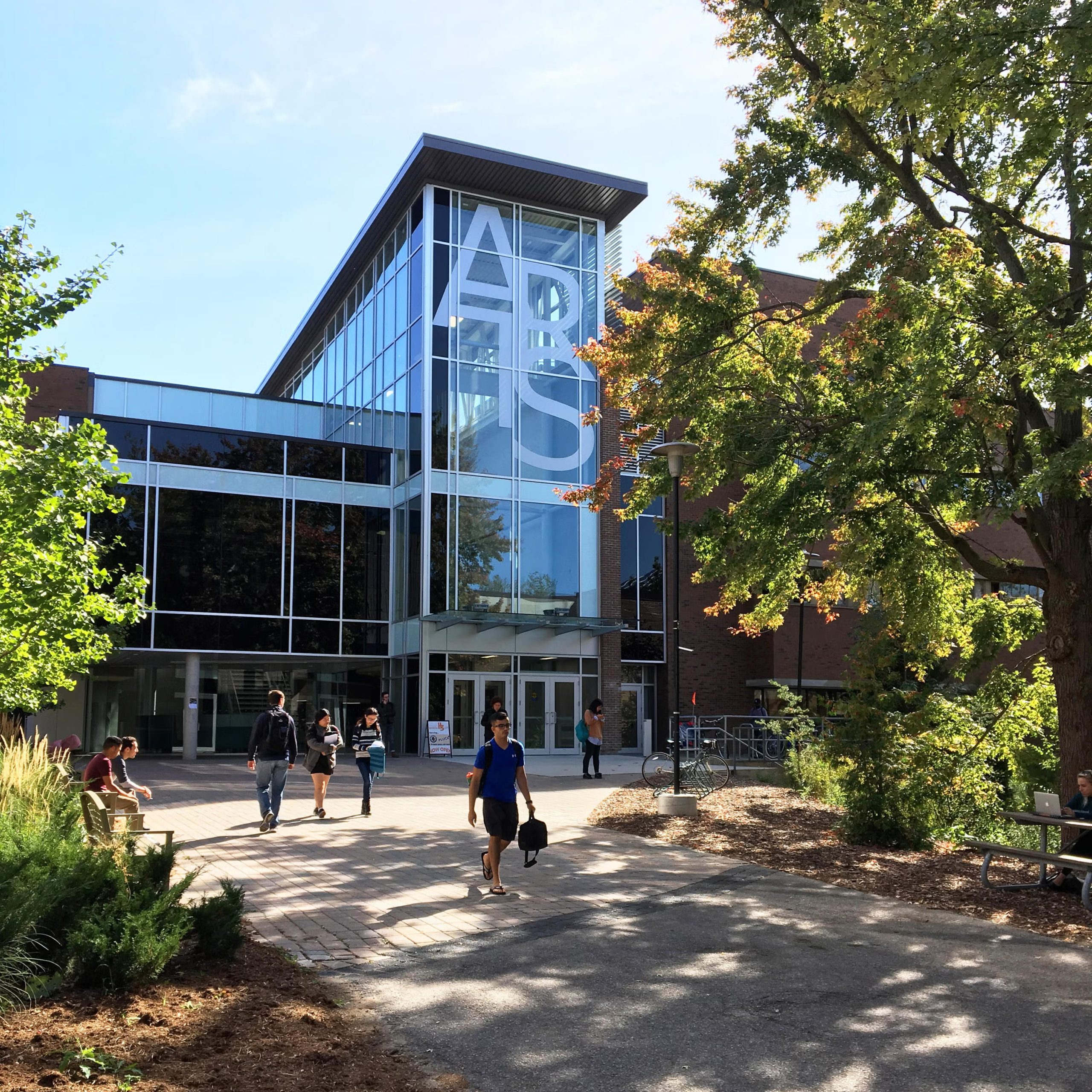 University of Waterloo Faculty of Arts 文學院