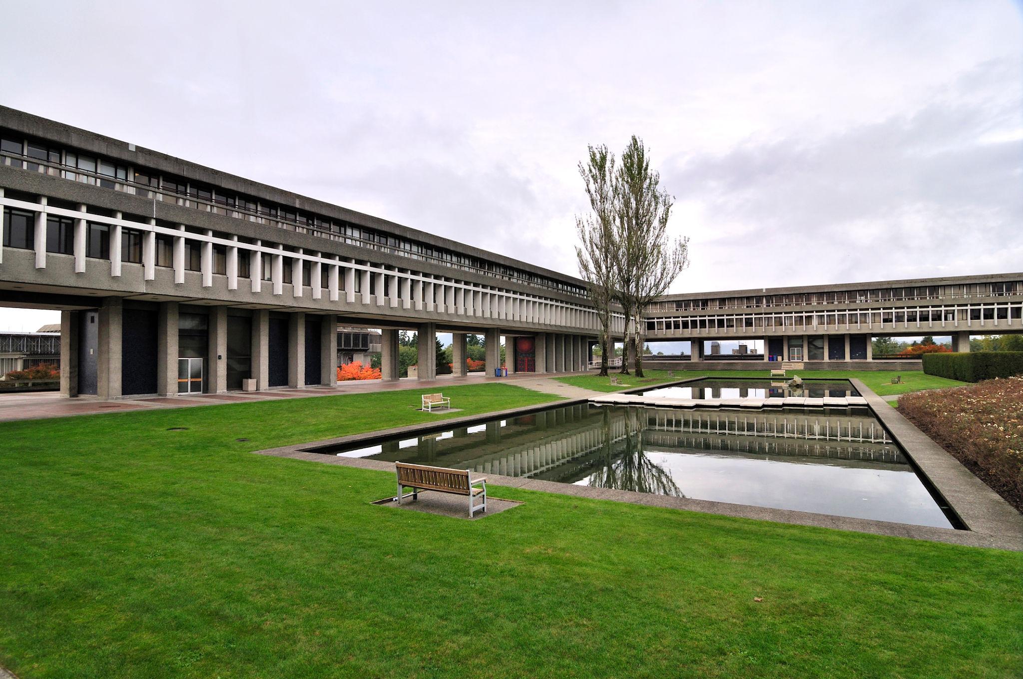 Simon Fraser University SFU 西門菲莎大學