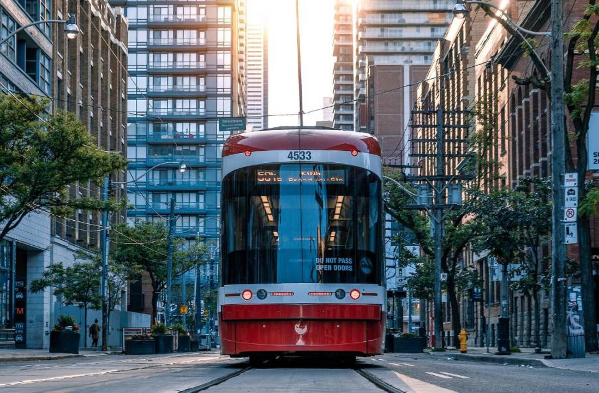 多倫多 TTC 地鐵、公車與路面電車