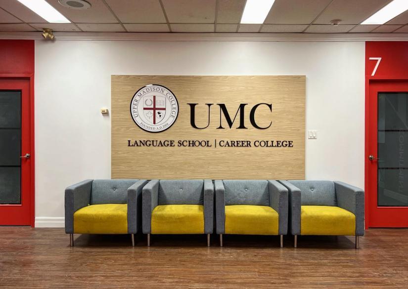 Upper Madison College UMC 多倫多校區