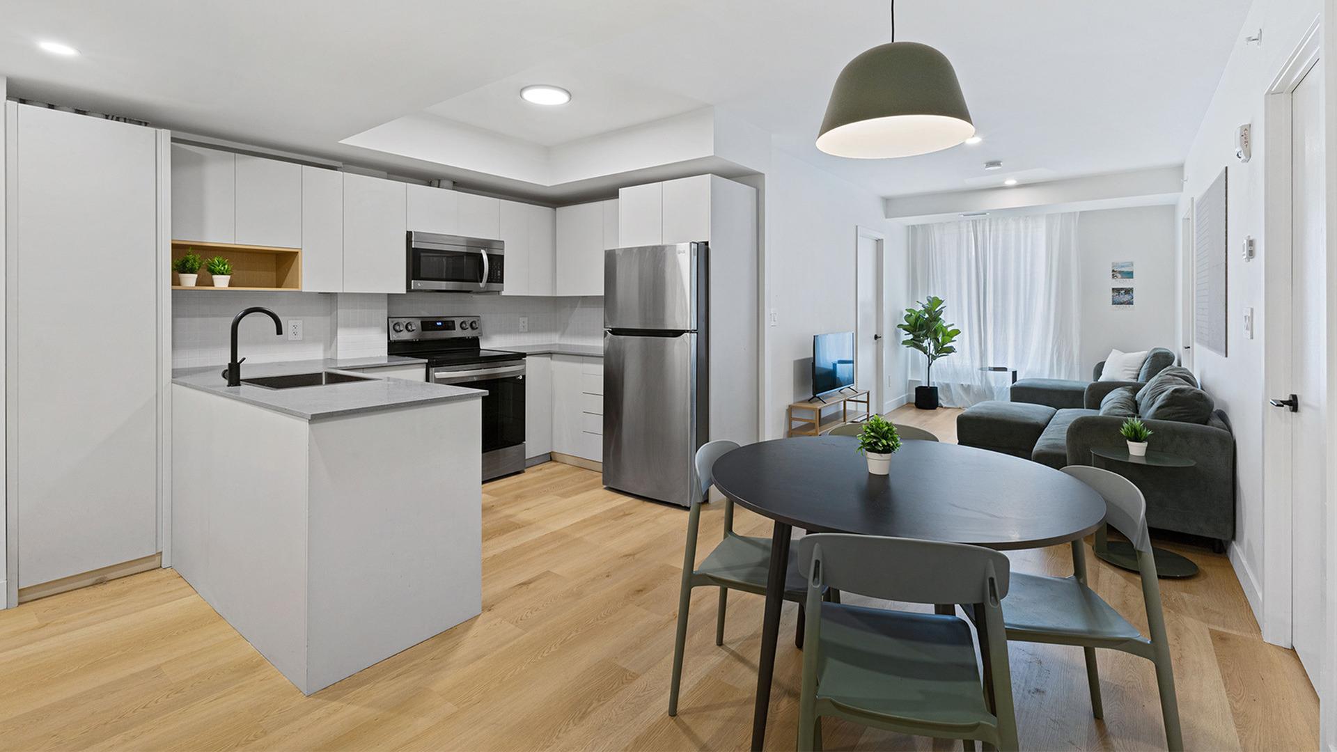 加拿大遊學校外住宿 Shared Apartment Shared House