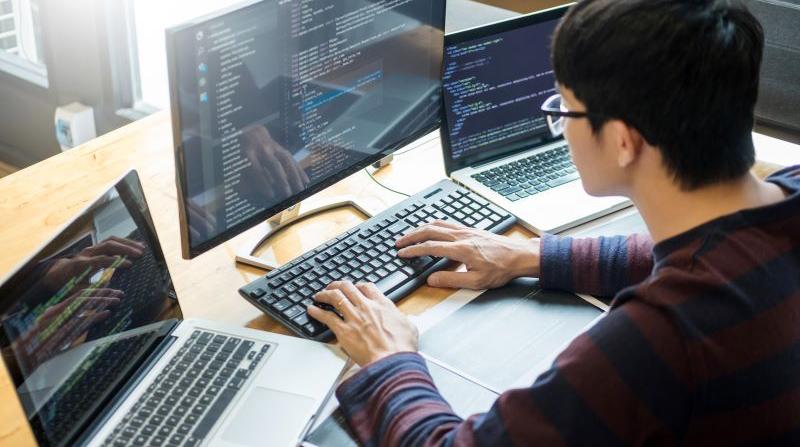 VCC Computer and Information Technology 電腦與資訊科技課程