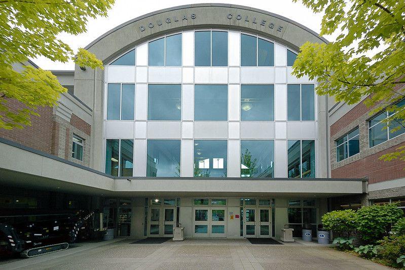 Douglas College 道格拉斯學院 加拿大公立學院