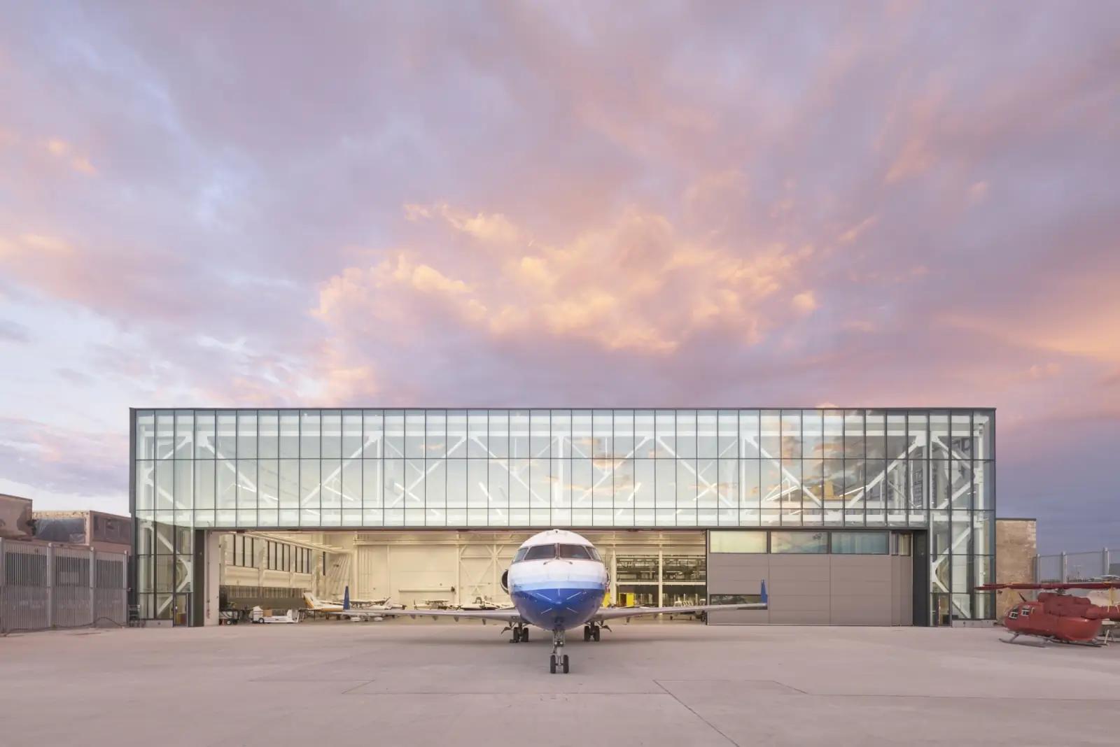 Centennial College Downsview Campus 航空技術與維修校區