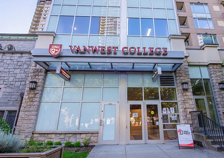 VanWest College 加拿大語言學院