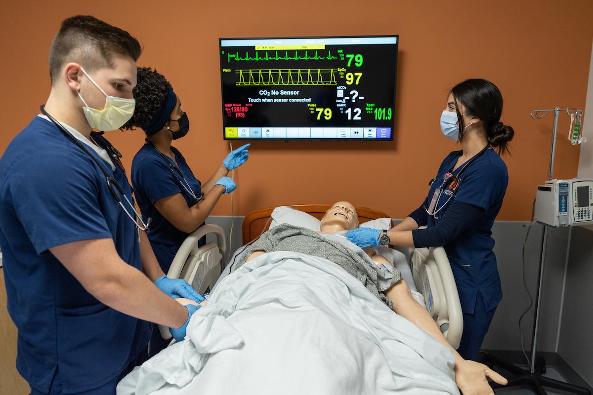 Langara College NPIC 第三學期臨床模擬與健康照護專業